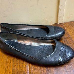 Banana Republic ballet flats. Black leather, size 10.